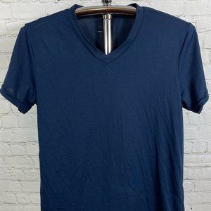 ED HARDY MEN'S V-NECK T-SHIRT SIZE SMALL